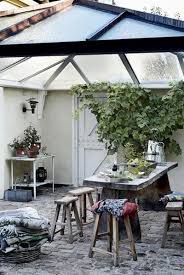 I Blixens And Femina Udendorsrum Overdaekket Terrasse Terrasse