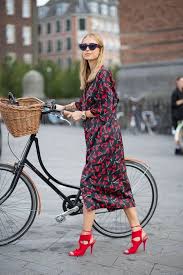 Fahrradmode Fur Frauen 22 Outfits Und Fashion Tipps Danische Mode Fahrradmode Fahrrad Mode