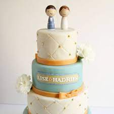 How about cost, what do wedding read below and learn all about wedding cakes, what the choices are, the things you should be considering and managing the cake planning process. Des Wedding Cakes A Tomber Femme Actuelle Le Mag
