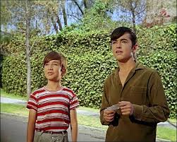 El recordado actor de cine mexicano apodado pulgarcito, fue puesto en libertad tras permanecer recluido por casi 19 años. Que Paso Con Pulgarcito De Estrella Infantil Del Cine Mexicano A Preso Por Violacion Infobae