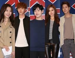 Kim woo bin hong jong hyun. Hong Jong Hyun Kim So Eun Lee Kwang Soo And Many Others Attend Twenty Premiere Kissasian