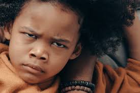 Elternwissen: Bedürfnisorientierter Elternratgeber für den Alltag