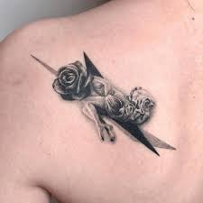 They create an illusion of a smaller waist, thereby making your body look. 30 Most Popular Shoulder Tattoos For Women In 2021 Saved Tattoo