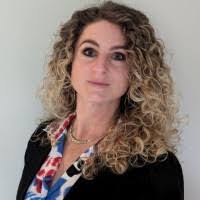 Robyn Thorpe's Instagram, Twitter & Facebook