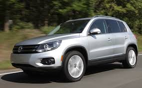 The width measurement of 1829 millimeters corresponds to the width of the volkswagen touran 2016 without exterior mirrors and the value of 2087 millimeters with mirrors unfolded. 2013 Volkswagen Tiguan Vw Review Ratings Specs Prices And Photos The Car Connection