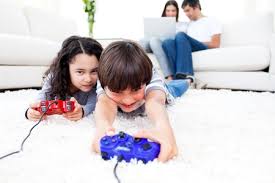 Niños jugando's profile including the latest music, albums, songs, music videos and more updates. Ninos Jugando Videojuegos Imagenes Y Fotos 123rf
