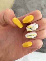 Short acrylic nails are nail enhancements made by combining a liquid acrylic product with a powdered acrylic product, according to nails magazine. 24 Ideas Nails Design Acrylic Short Yellow
