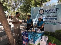 En az 1 ton geri dönüşüm. Yasanilabilir Bir Sahinbey Icin Ipekyolu Haber Ajansi