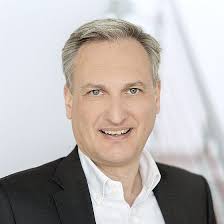 Unsere Management Holding: Die Stricker Holding