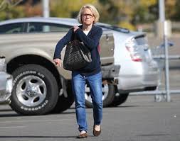 In june 2009, a judge ordered he pay $171 billion in forfeiture—a move that wiped out the family fortune and left madoff's wife, ruth, with $2.5 million. Law And More No More Ruth Madoff Now It S Ruth Alpern