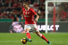 Kırmızı şeytanlar yaptıkları açıklamada, 22 yaşındaki i̇sveçli stoperin önümüzdeki günlerde sağlık. Manchester United Transfer News Victor Lindelof Rumours Samuel Tetteh Latest Bleacher Report Latest News Videos And Highlights