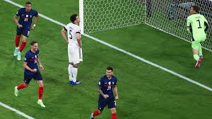 Rüdiger verfolgte frankreichs paul pogba und versuchte, den mittelfeldspieler immer wieder in den rücken zu beißen. Em 2021 Rudiger Beisst Pogba Beim Spiel Deutschland Gegen Frankreich