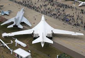 Puede portar hasta 24 toneladas de bombas y tiene una autonomía de 5.500 kilómetros. Tupolev Tu 22m3 Russian Air Force Bomber Hd Wallpaper Wallpaperbetter