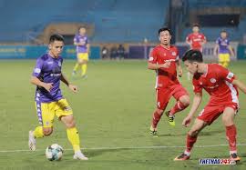 Ông dũng bị tai biến hồi tháng 7 năm 2018, bị liệt nửa người nên việc di chuyển phải có người giúp đỡ. Káº¿t Quáº£ Viettel Vs Ha Ná»™i Fc May Máº¯n Ngoáº£nh Máº·t