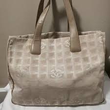 Chanel vanity case light beige kitchen. Authentic Chanel Canvas Travel Tote Bag Canvas Travel Tote Chanel Canvas Travel Tote Bag