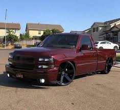 La chevrolet silverado, es una camioneta de tamaño completo, fabricada por la división chevrolet de general motors en estados unidos, canadá, méxico, y venezuela. 190 Trocas Tumbadas Ideas In 2021 Dropped Trucks Chevy Trucks Chevy Trucks Silverado
