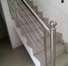 Tangga rumah tentunya memiliki beberapa desain dan juga model yang tentunya dapat anda pilih. Harga Railing Tangga Terbaik Sesuai Materialnya Mulai Rp350 Ribuan