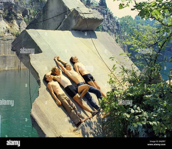 Breaking away 1979 hi-res stock photography and images - Alamy