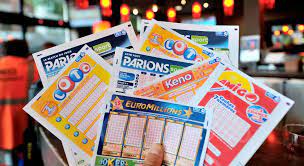 Stéphane pallez, pdg de la française des jeux, prend la parole lors d'une conférence de presse à paris le le lancement de la privatisation de la française des jeux (fdj) aura lieu le 7 novembre. La Francaise Des Jeux Bientot En Bourse Le Revenu