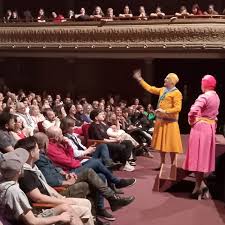 REAL2024 La obra “PEI” festejó sus 10 años con una nueva función en el Teatro  Real. Los actores Juan Gecchelin, Lucas Leiva, Federico Malamud dieron vida  a las “Señoritas” Dori, Rosi y