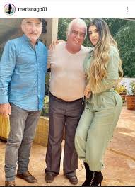 Vicente fernández · album · 2006 · 36 songs. Vicente Fernandez S Son S Girlfriend Again Shows Off Her Flirtatious Father In Law Photo English Mundo Hispanico