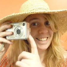 Laurence AUBRY, 35 ans (LAVAL, COSSE LE VIVIEN)