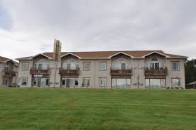 Billings Montana Apartment For Rent At 325 327 Lincoln Lane Billings Mt 59105 Condo Design Apartment Complexes House Styles