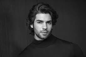 Şükrü özyıldız (born 18 february 1988) is a turkish actor. 8 Things You Didn T Know About Sukru Ozyildiz Super Stars Bio
