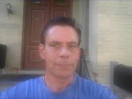 I'm always so hesitant to post in here because in my mind someone could  always be in a much harder situation than me. However I'm realizing they  are all hard. This for