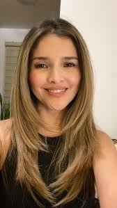 Rostro de vos- Mario Benedetti, Tengo una soledad, tan concurrida, tan  llena de nostalgias, y de rostros de vos, de adioses hace tiempo, y besos  bienvenidos, de primeras de cambio, y de último vagón., ...