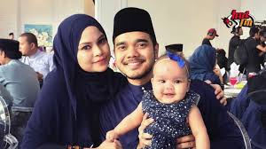 Siti nordiana alif satar sweet moments throwback dia semanis honeymoon. Alif Satar Lelaki Yang Perfect Isteri Alif Satar Youtube