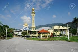 Masjid negeri pulau pinang adalah masjid negeri bagi negeri pulau pinang, malaysia.dibina pada tahun 1979, ia terletak di daerah timur laut.masjid negeri ditadbir oleh seorang pegawai hal ehwal islam dengan dibantu oleh pegawai pegawai masjid dan kakitangan yang dilantik oleh pihak kerajaan. Penang State Mosque Or Masjid Negeri Pulau Pinang Is A State Stock Photo Picture And Royalty Free Image Image 37459362