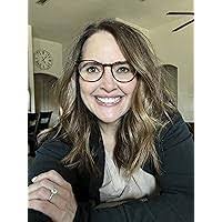 Sarah Rooker's Instagram, Twitter & Facebook