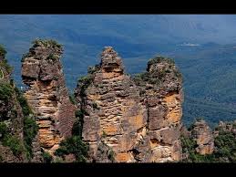 Why choose blue mountain resort for your snow tubing adventure? Legend Of The Three Sisters Katoomba New South Wales Australia Youtube