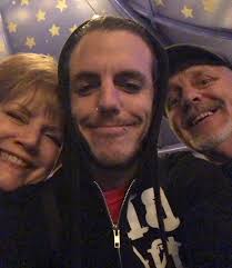 My parents recently celebrated their 40 year anniversary— amazing. 🫶🏼🌹  They are beautiful people, individually + together. Together tho, they gave  me two brothers + a happy, loving childhood. In my adult