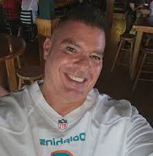 Best sports bar to watch football? I'm looking for a lively crowd!