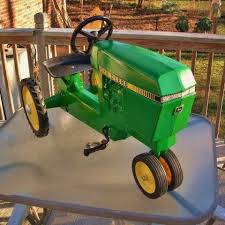 Increase productivity with amazing used john deere tractors available on alibaba.com at unbeatable discounts. John Deere Pedal Tractors Home Facebook