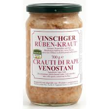 Si prendono un paio di rape, si sbucciano, si tagliano a fettine sottili e si ricoprono a strati con dello zucchero, meglio se integrale, ma quello bianco va anche. Crauti Di Rape Venostani 700gr Bottega Dei Contadini Val Venosta