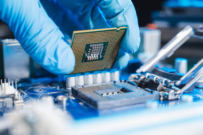 8 Best Semiconductor Stocks to Buy Amid a Global Chip Shortage | Investing  | U.S. News