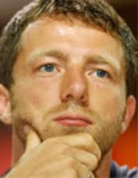 Sonst machst du dich zum Kasper"