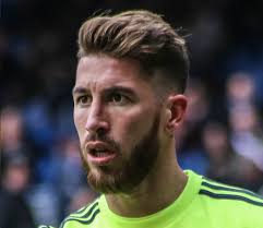 Сломал нос старшему брату рене. Portret Futbolista Ramosa Poyavilsya Na Stene Doma V Krasnodare Ia Regnum