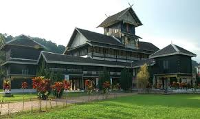 Muzium raja istana lama seri menanti, negeri sembilan. Muzium Diraja Istana Lama Seri Menanti Masih Ditutup Exco