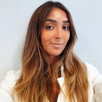 800+ "Julia E." profiles