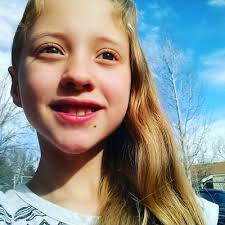 Harmony Lewis (@buetydiva)