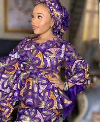 Modèle en pagne, tissus, dentèl. Pin By Assakeita On Modeles De Taille Basse African Dress African Fashion Dresses African Print Fashion Dresses