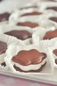 Homemade Puffy Cloud S Mores Recipe Delicious Desserts Sweet Recipes Just Desserts
