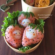 春到来♪かわいさ満点の「いちごおにぎり」がお弁当にオススメ！ | フーディストノート