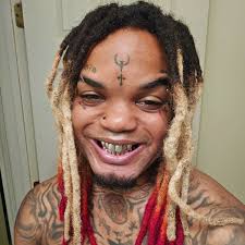 Use the middle button to finish the lyric! Oh my god, look at that face.  You look like…