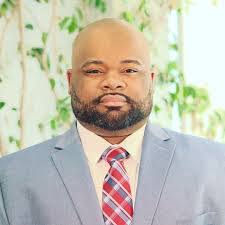 Daniel Lesch's Instagram, Twitter & Facebook