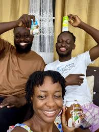 Larissa and her siblings 💚 Family ❤️